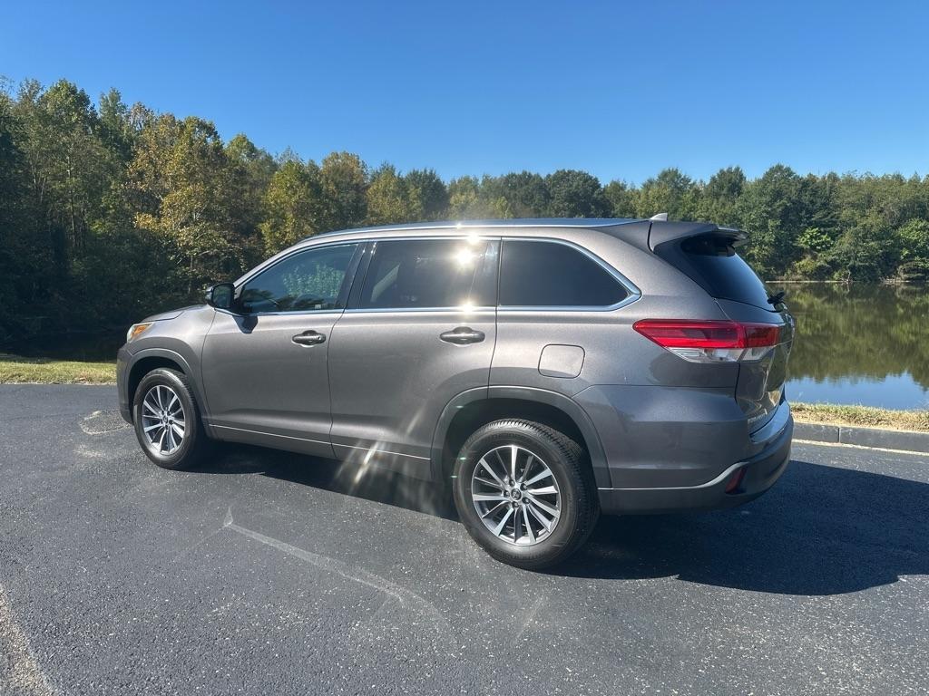 Toyota Highlander XLE V6 FWD (Natl) 2017