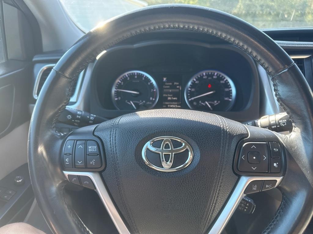 Toyota Highlander XLE V6 FWD (Natl) 2017