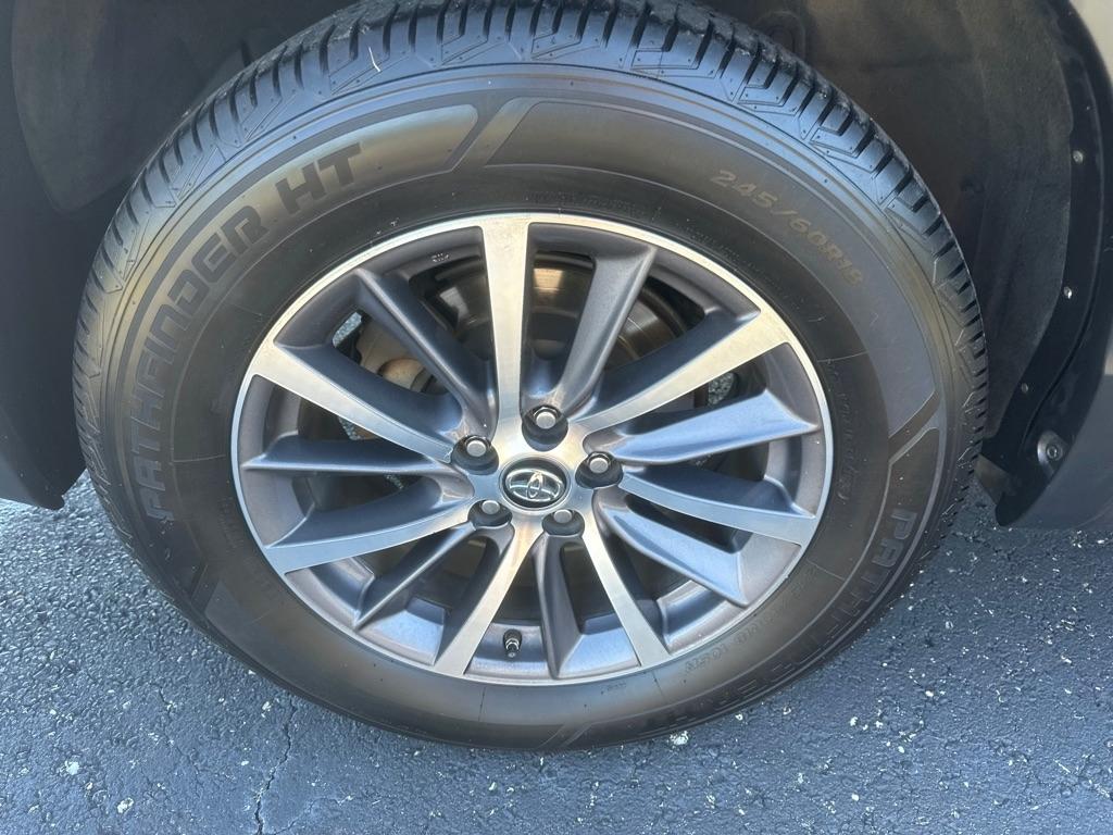 Toyota Highlander XLE V6 FWD (Natl) 2017