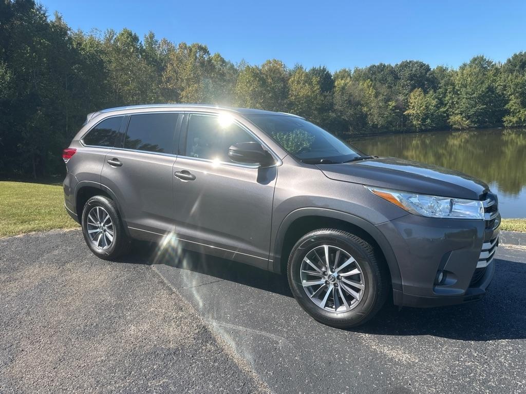Toyota Highlander XLE V6 FWD (Natl) 2017