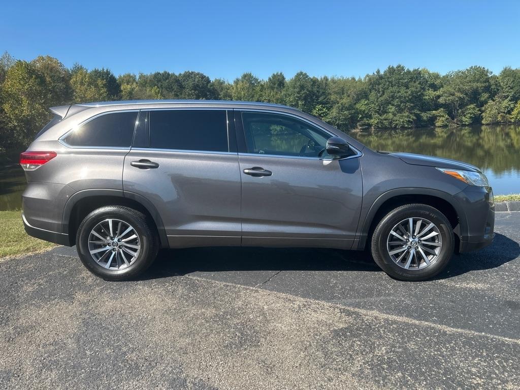 Toyota Highlander XLE V6 FWD (Natl) 2017