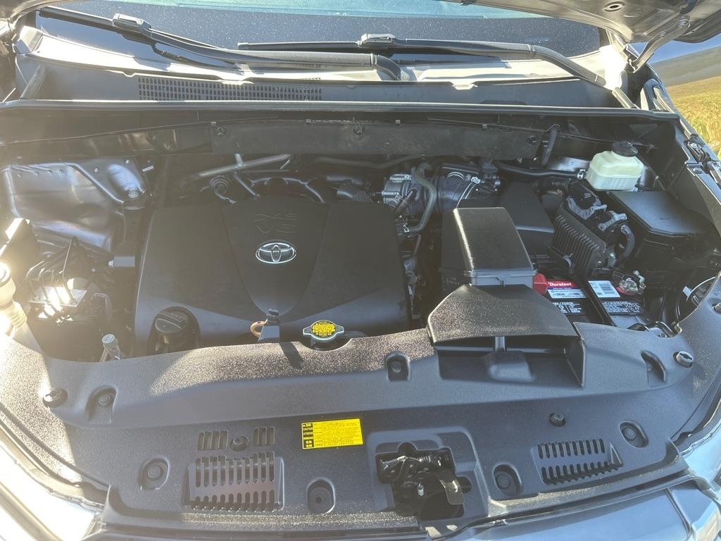 Toyota Highlander XLE V6 FWD (Natl) 2017