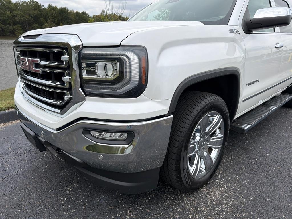 GMC Sierra 1500 4WD Crew Cab 143.5" SLT 2018
