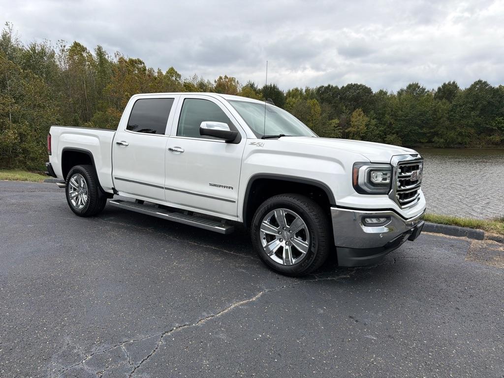GMC Sierra 1500 4WD Crew Cab 143.5" SLT 2018