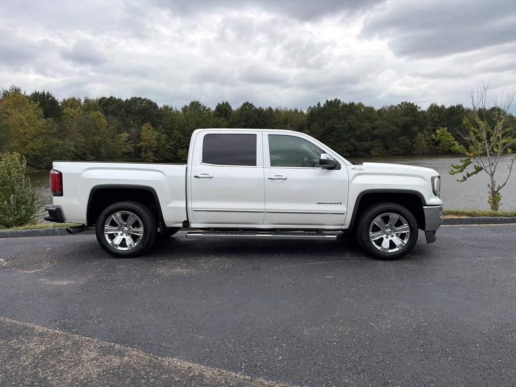 GMC Sierra 1500 4WD Crew Cab 143.5" SLT 2018