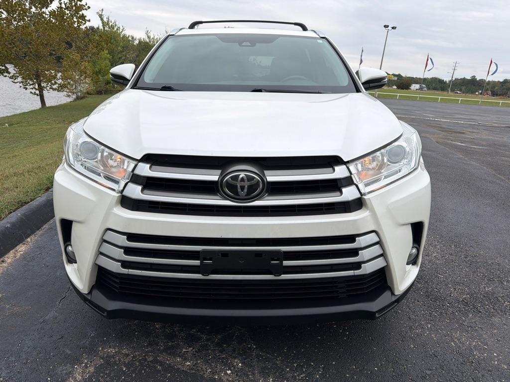 Toyota Highlander XLE V6 AWD (Natl) 2017