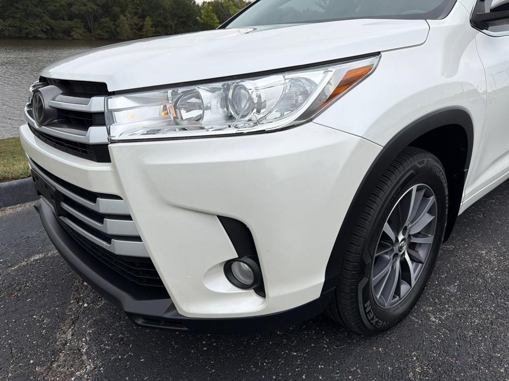 Toyota Highlander XLE V6 AWD (Natl) 2017