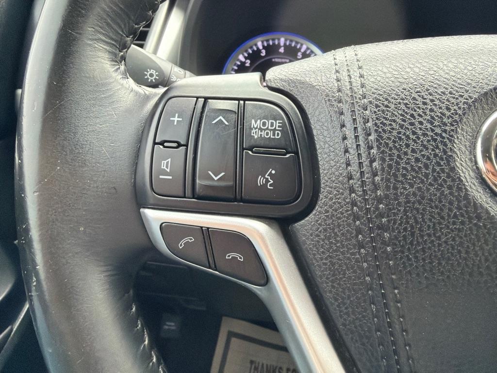 Toyota Highlander XLE V6 AWD (Natl) 2017
