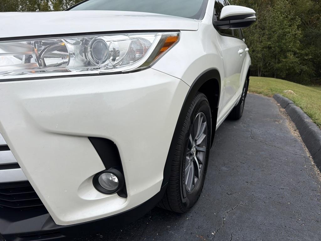 Toyota Highlander XLE V6 AWD (Natl) 2017