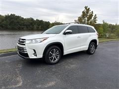 2017 Toyota Highlander 
