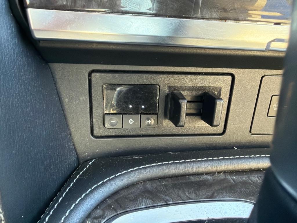 Nissan Armada 4x2 Platinum 2022
