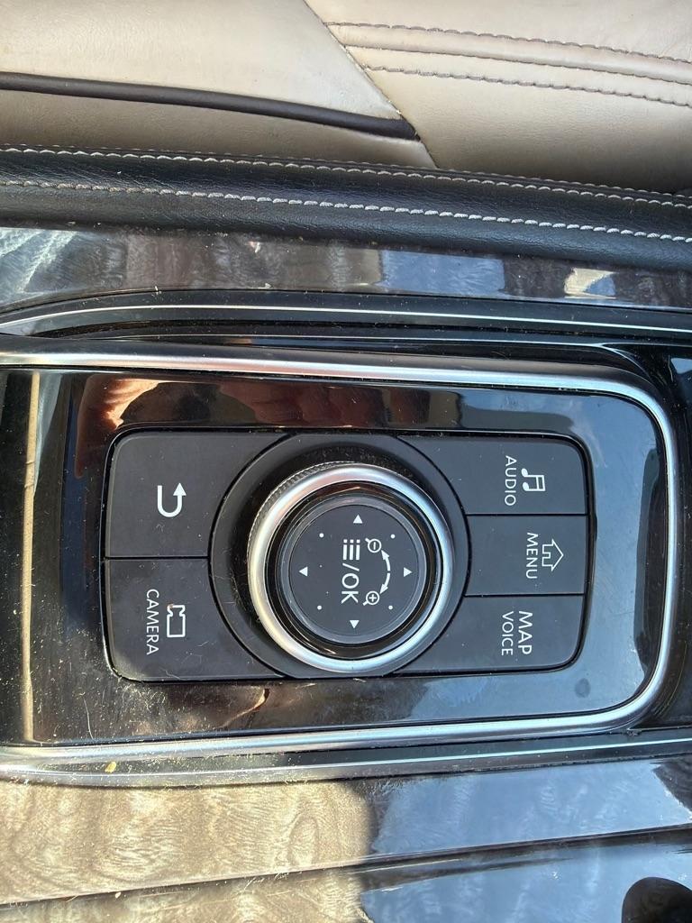 Nissan Armada 4x2 Platinum 2022