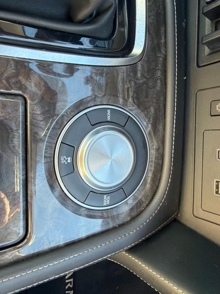 Nissan Armada 4x2 Platinum 2022