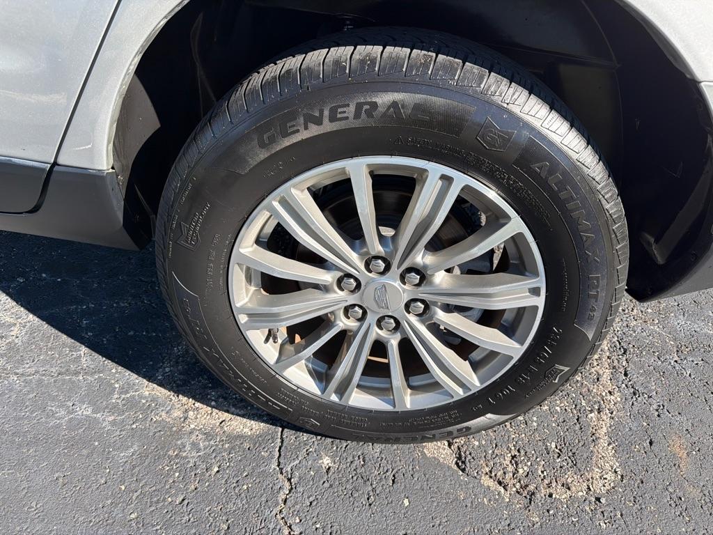 Cadillac SRX FWD 4dr Luxury Collection 2016