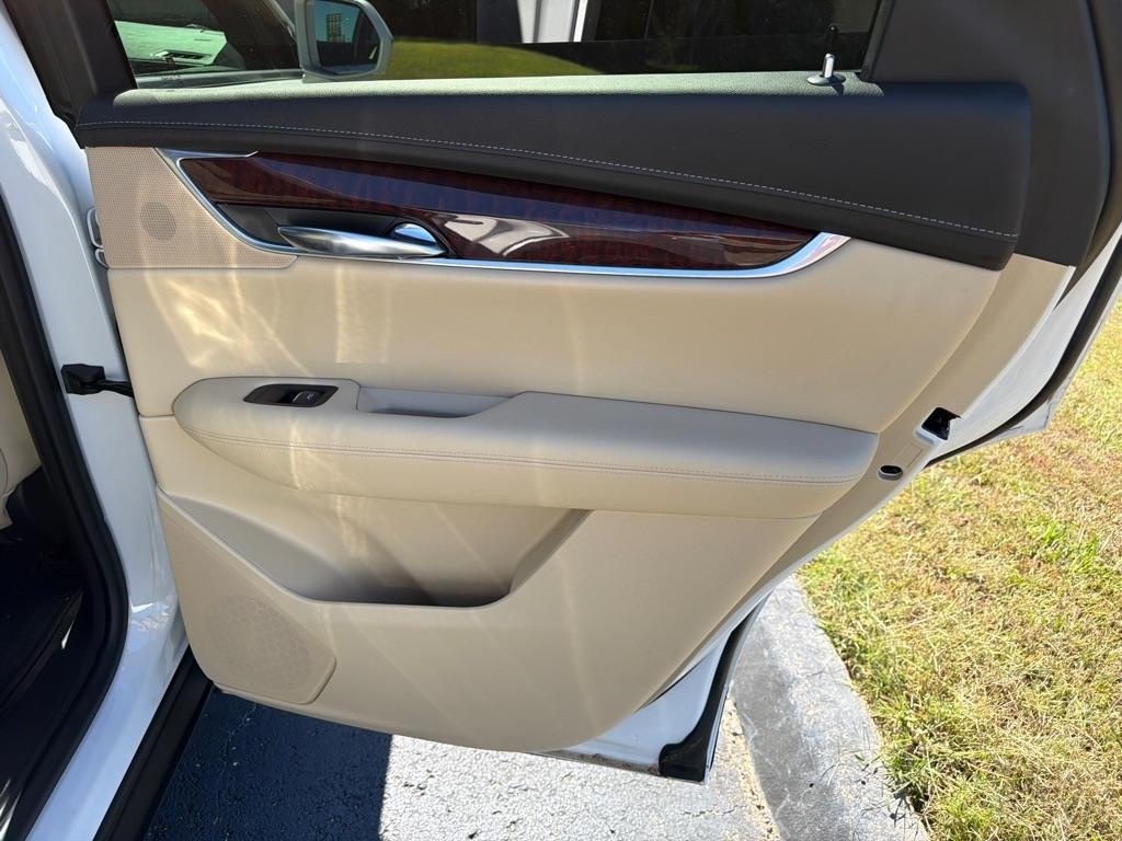 Cadillac XT5 AWD 4dr Luxury 2017