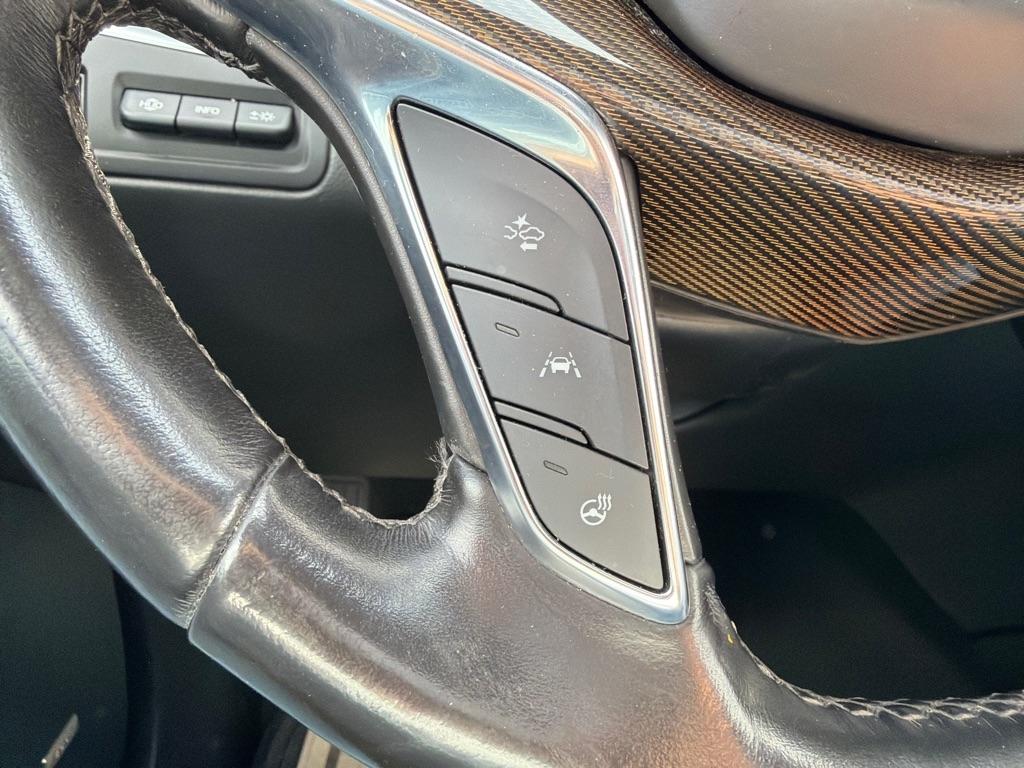 Cadillac XT5 AWD 4dr Platinum 2019