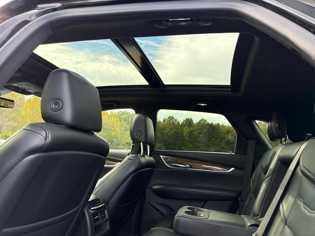 Cadillac XT5 AWD 4dr Platinum 2019