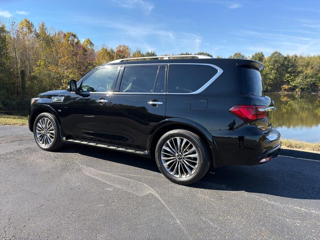 Infiniti QX80 LUXE AWD 2019