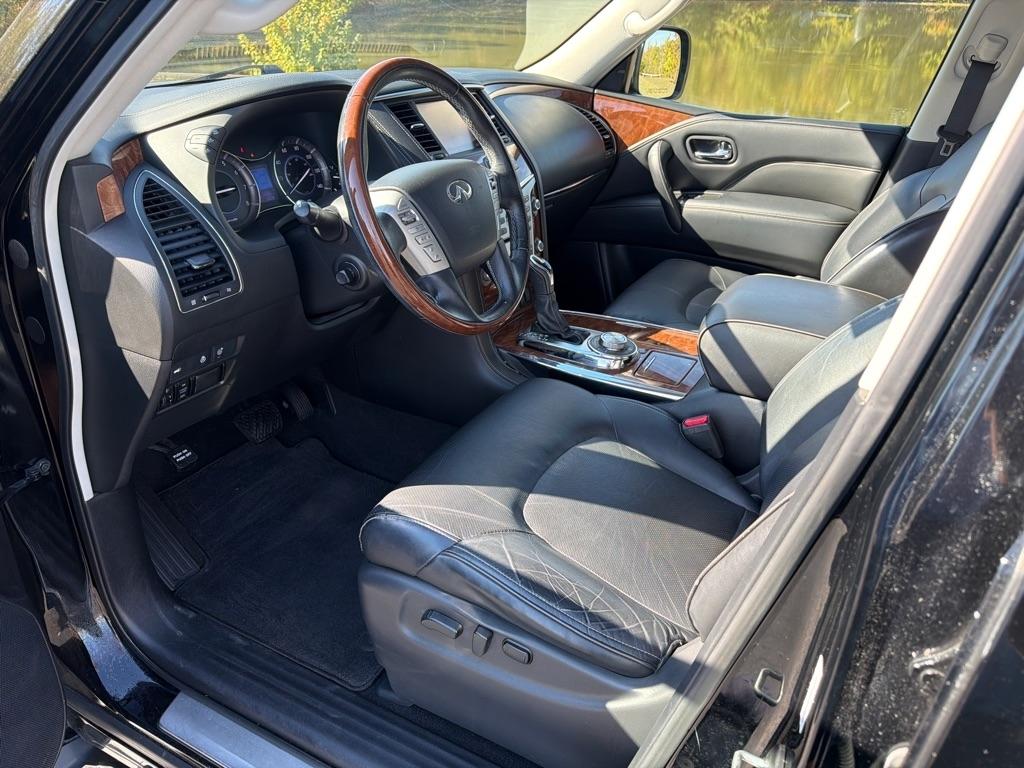 Infiniti QX80 LUXE AWD 2019