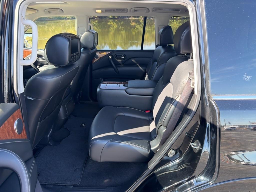 Infiniti QX80 LUXE AWD 2019