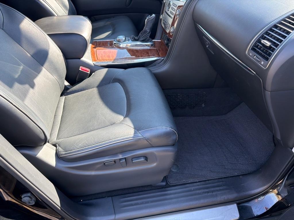 Infiniti QX80 LUXE AWD 2019