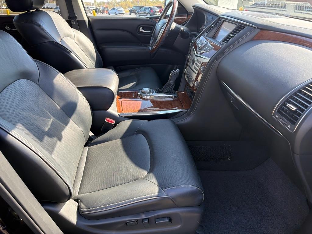Infiniti QX80 LUXE AWD 2019