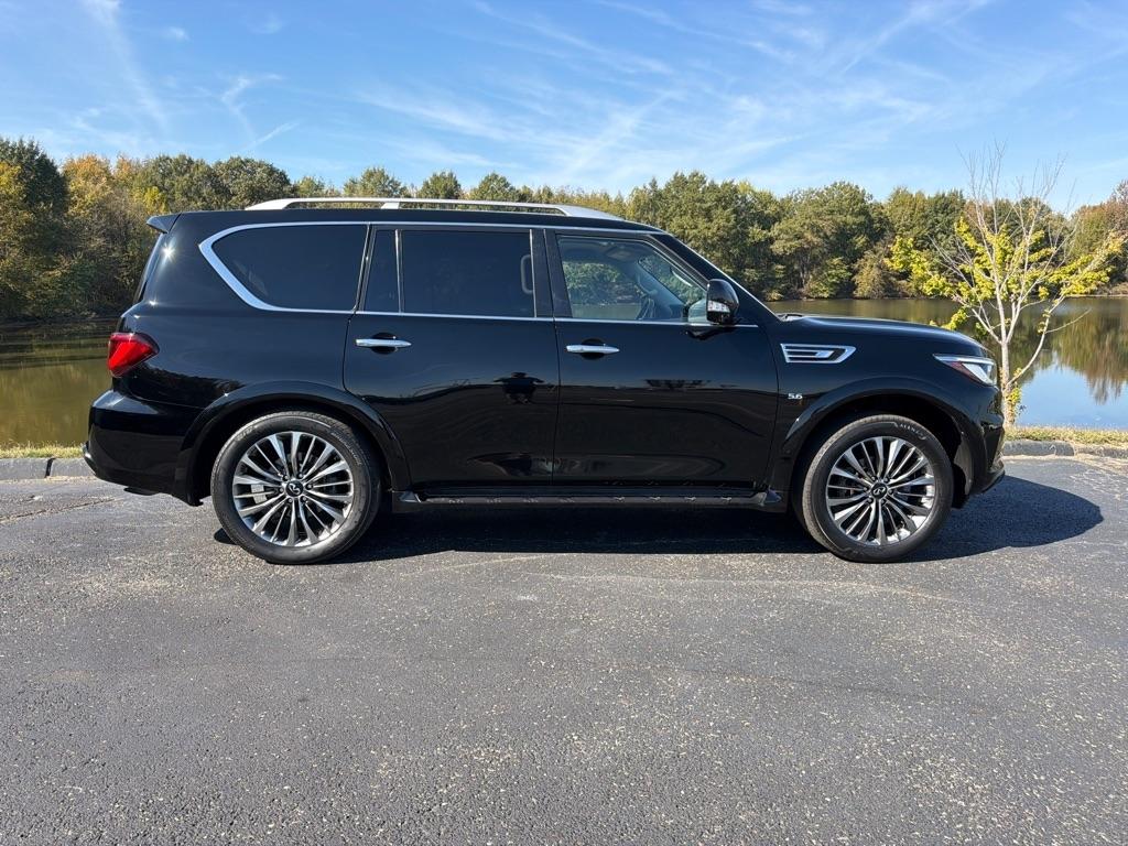 Infiniti QX80 LUXE AWD 2019