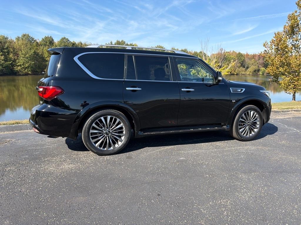 Infiniti QX80 LUXE AWD 2019