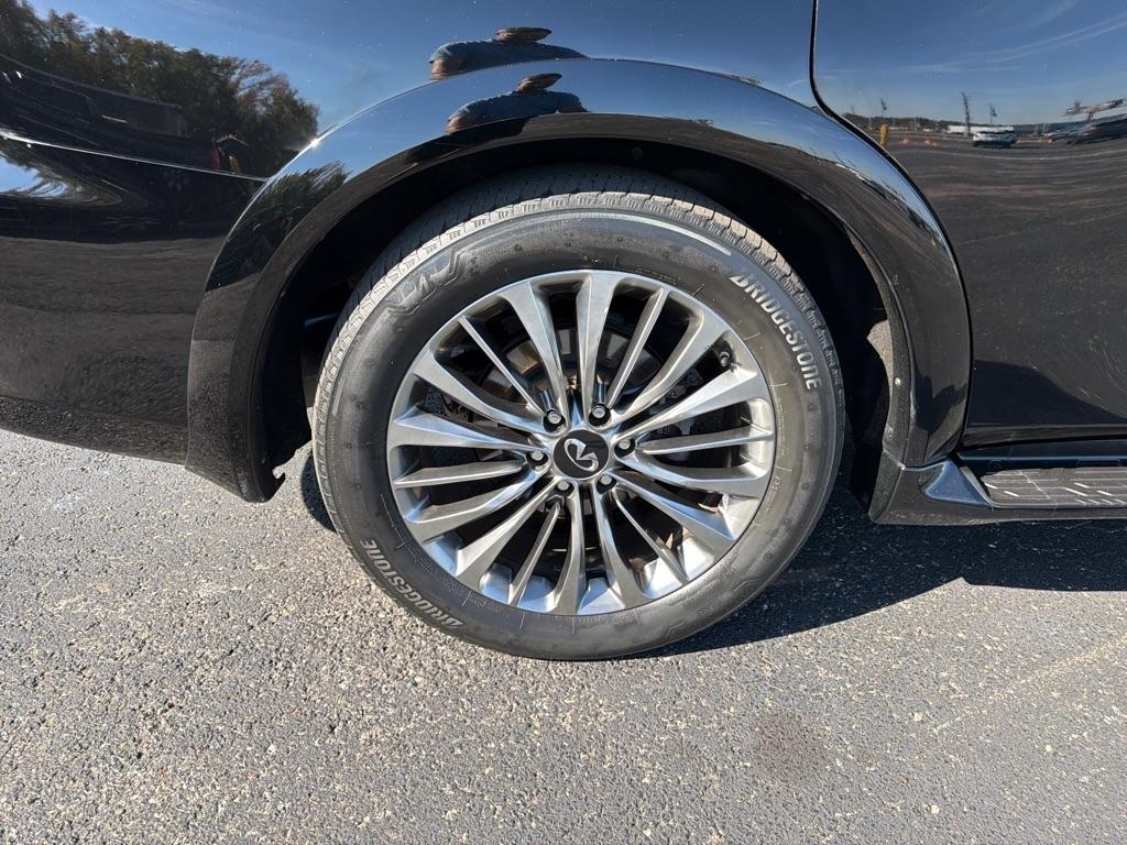 Infiniti QX80 LUXE AWD 2019