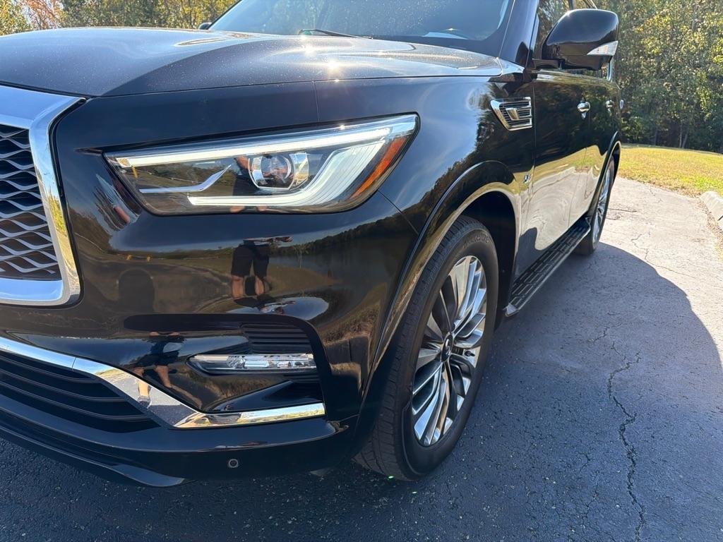 Infiniti QX80 LUXE AWD 2019