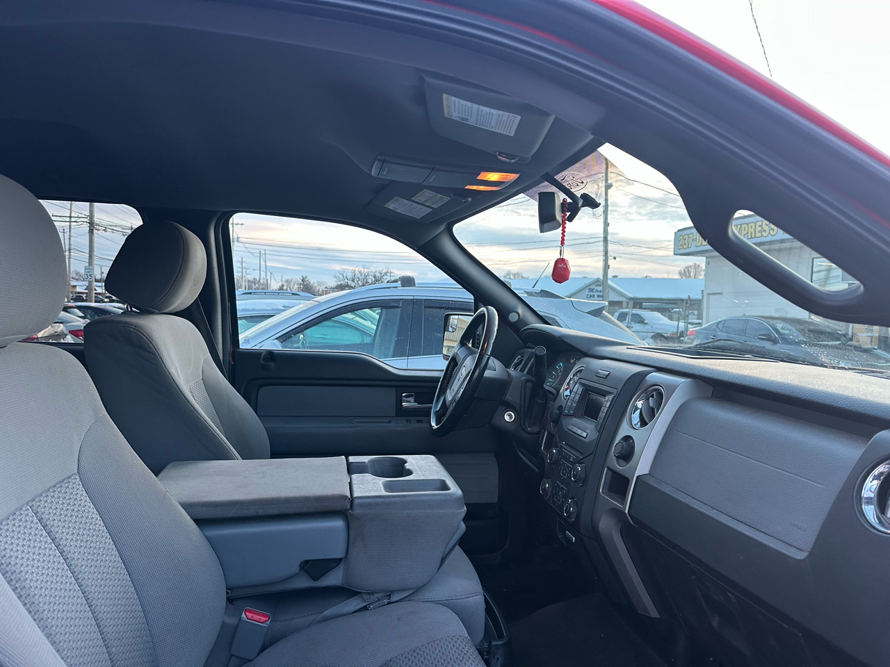 Ford F-150 4WD SuperCrew 145" King Ranch 2013