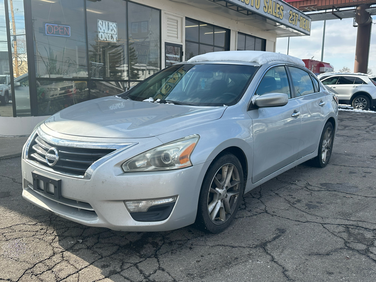 2014 Nissan Altima SL's photo