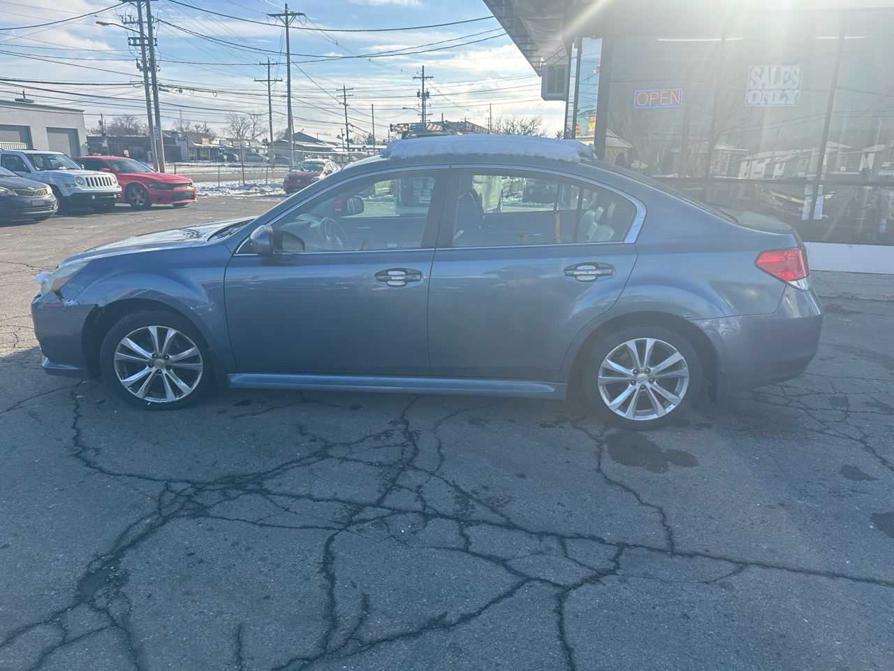 Subaru Legacy 4dr Sdn H4 Auto 2.5i Limited 2013