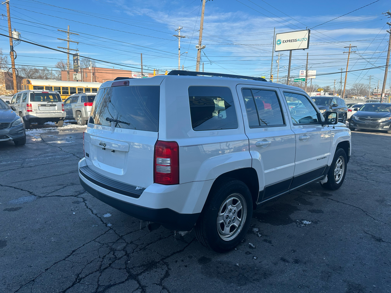 Jeep Patriot FWD 4dr Sport 2015