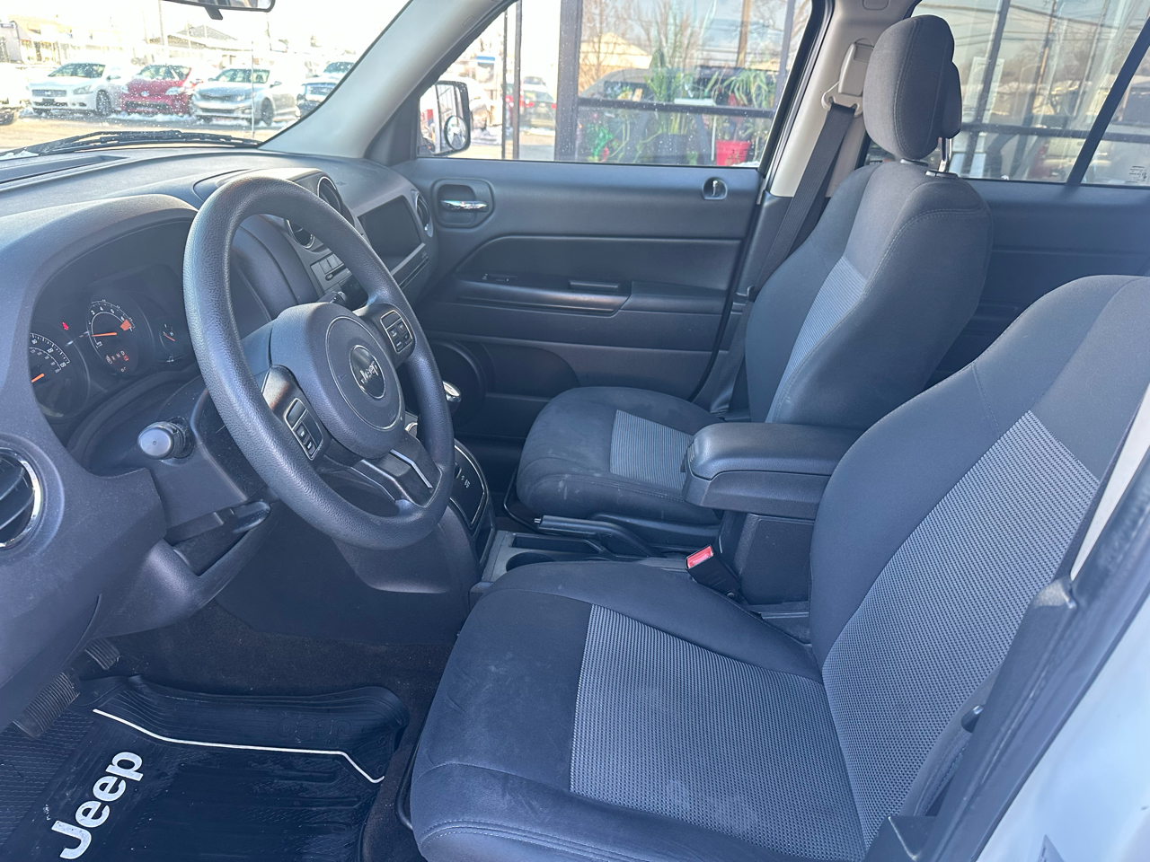 Jeep Patriot FWD 4dr Sport 2015