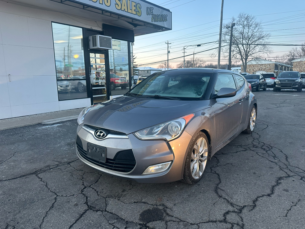 2012 Hyundai Veloster Base's photo