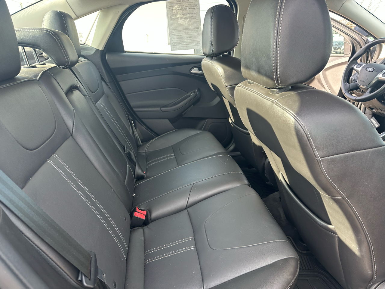 Ford Focus 4dr Sdn SE 2014