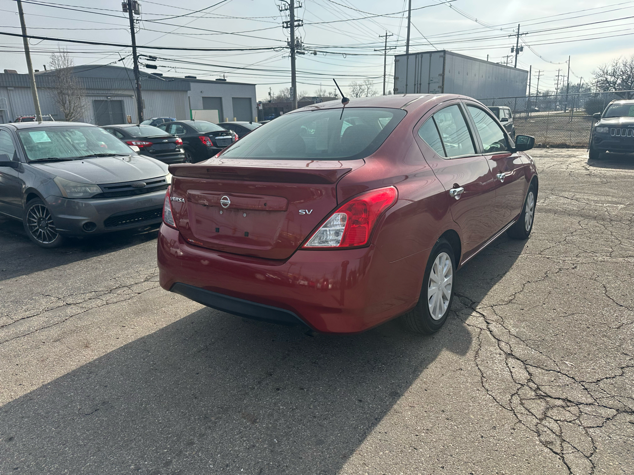 Nissan Versa Sedan SV CVT 2019