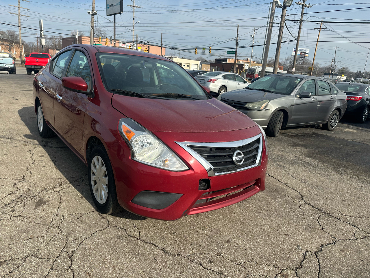 Nissan Versa Sedan SV CVT 2019