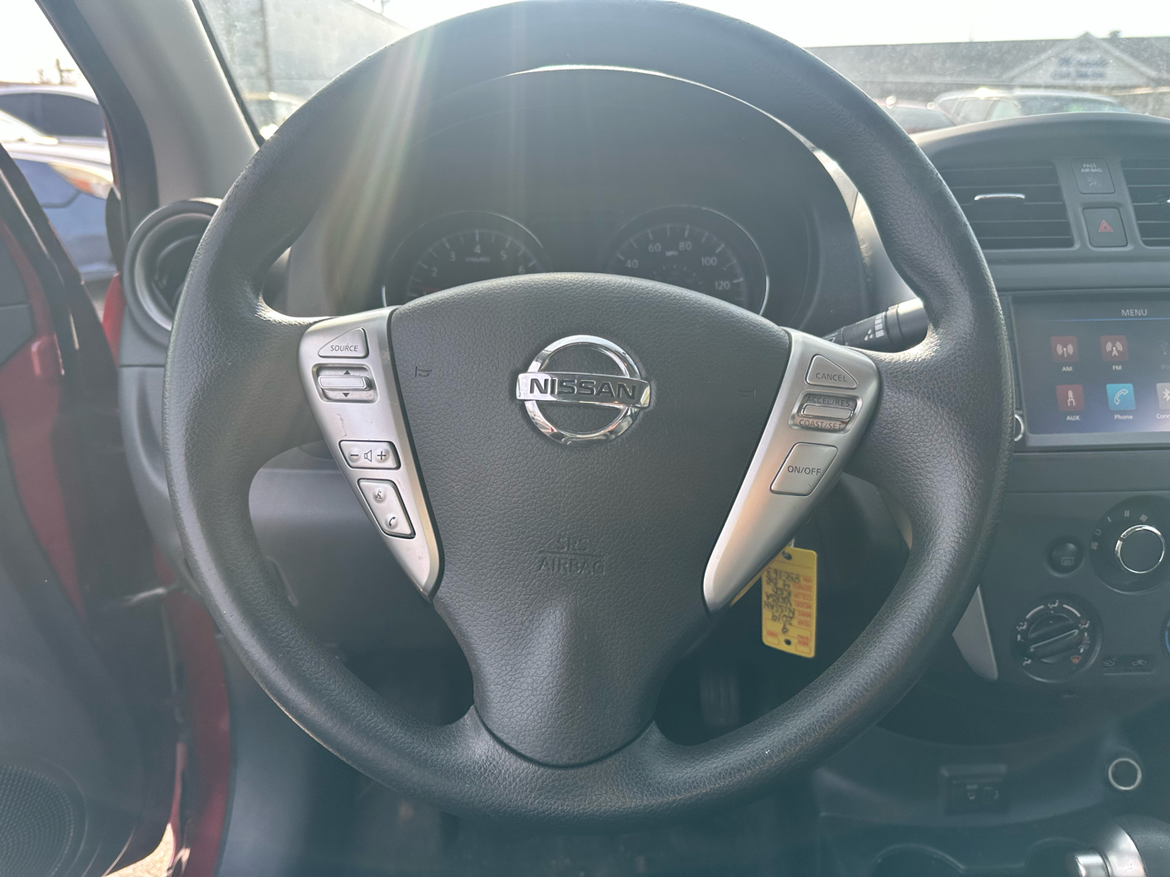 Nissan Versa Sedan SV CVT 2019