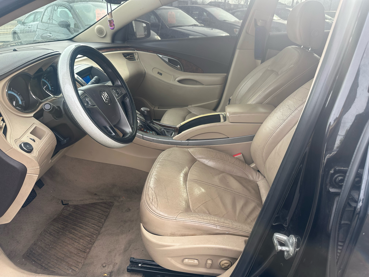 Buick LaCrosse 4dr Sdn CXL 3.0L FWD 2010