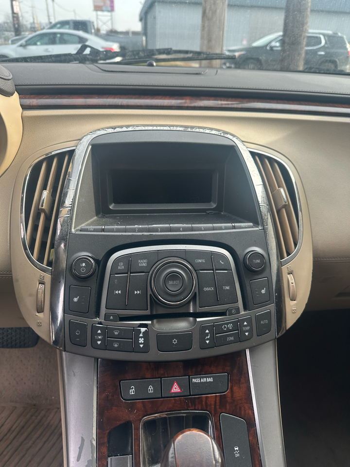 Buick LaCrosse 4dr Sdn CXL 3.0L FWD 2010