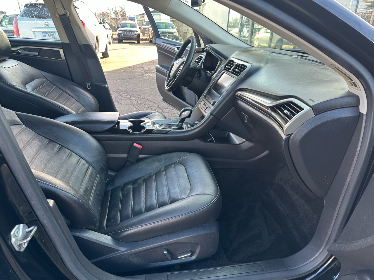 Ford Fusion 4dr Sdn SE FWD 2016