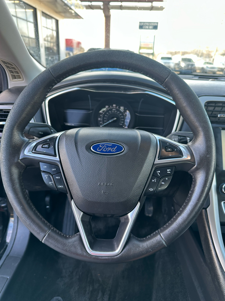 Ford Fusion 4dr Sdn SE FWD 2016