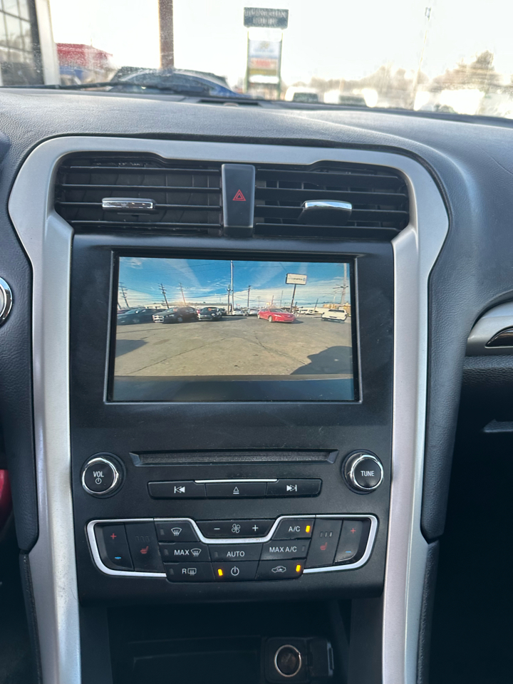 Ford Fusion 4dr Sdn SE FWD 2016