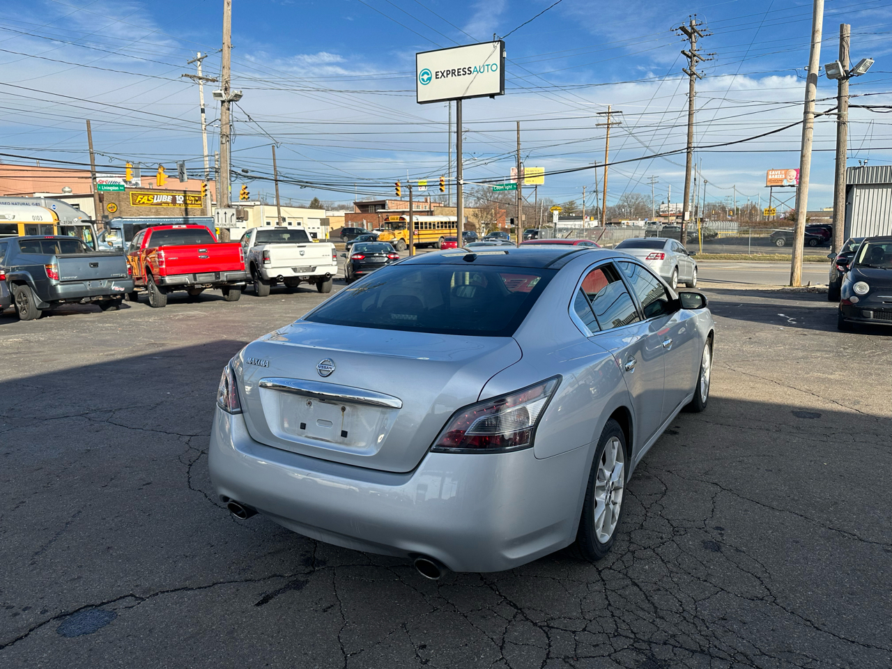Nissan Maxima 4dr Sdn 3.5 SV w/Premium Pkg 2013