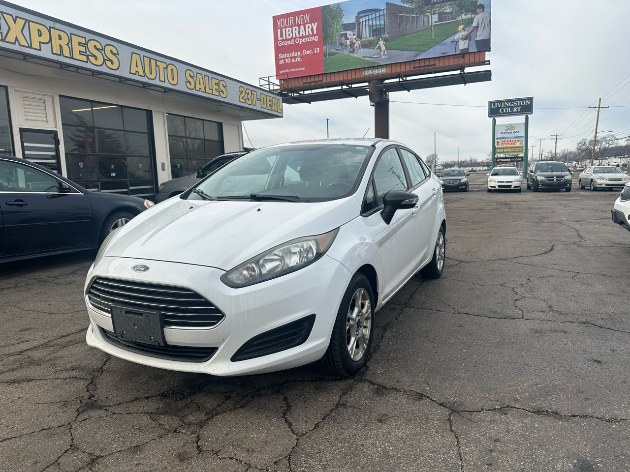 Ford Fiesta 4dr Sdn SE 2015