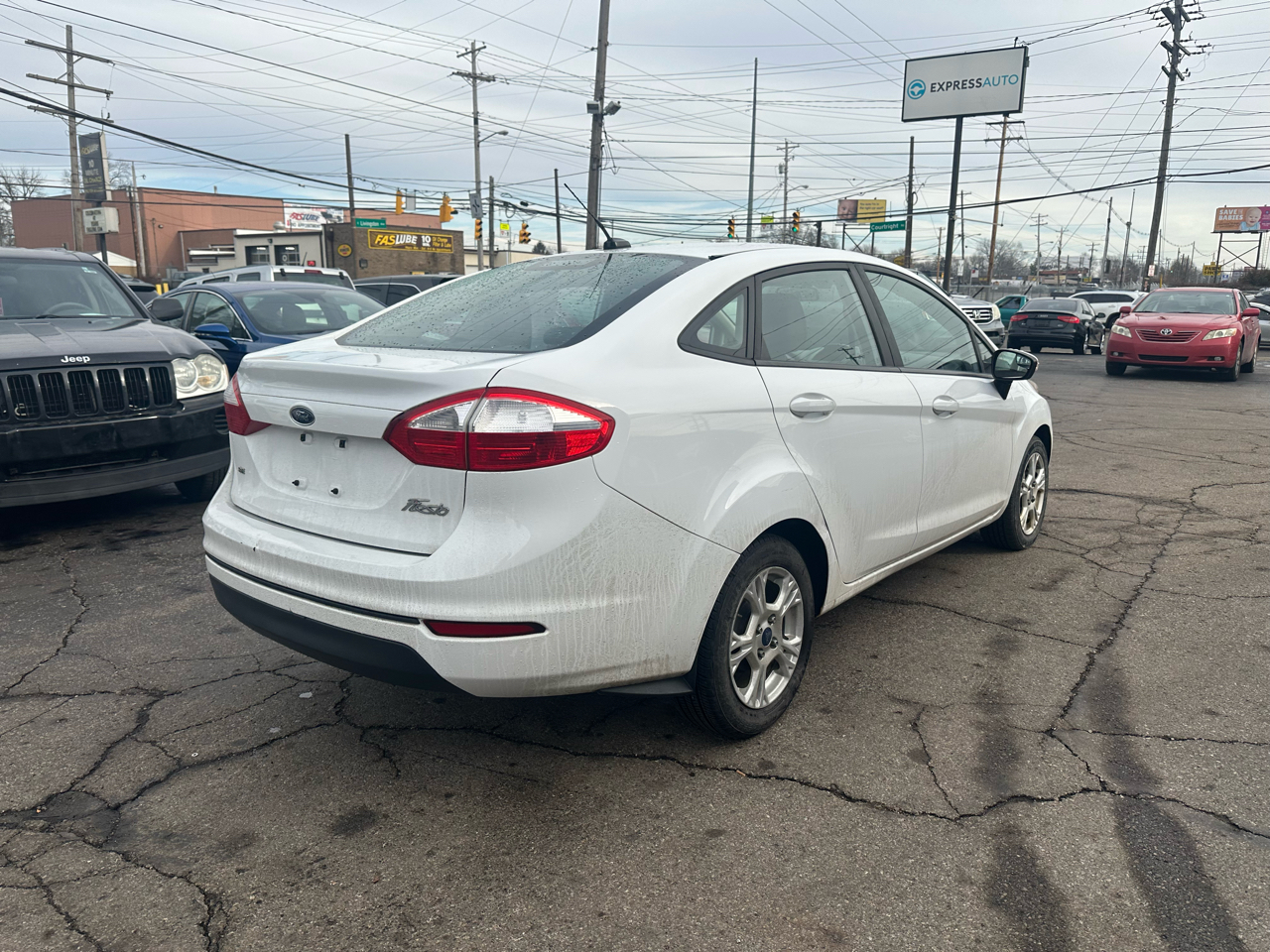 Ford Fiesta 4dr Sdn SE 2015