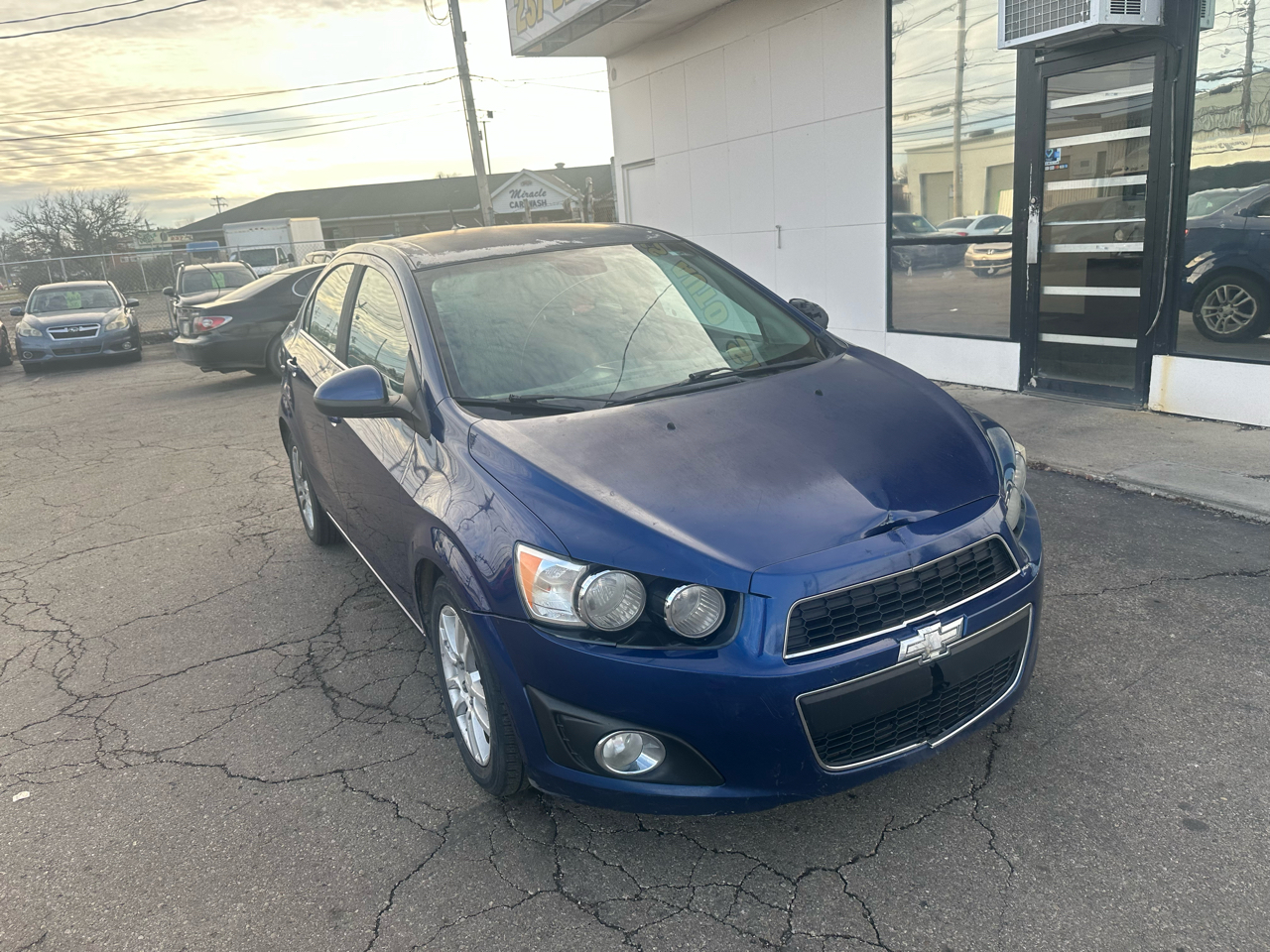 Chevrolet Sonic 4dr Sdn LT 2LT 2012