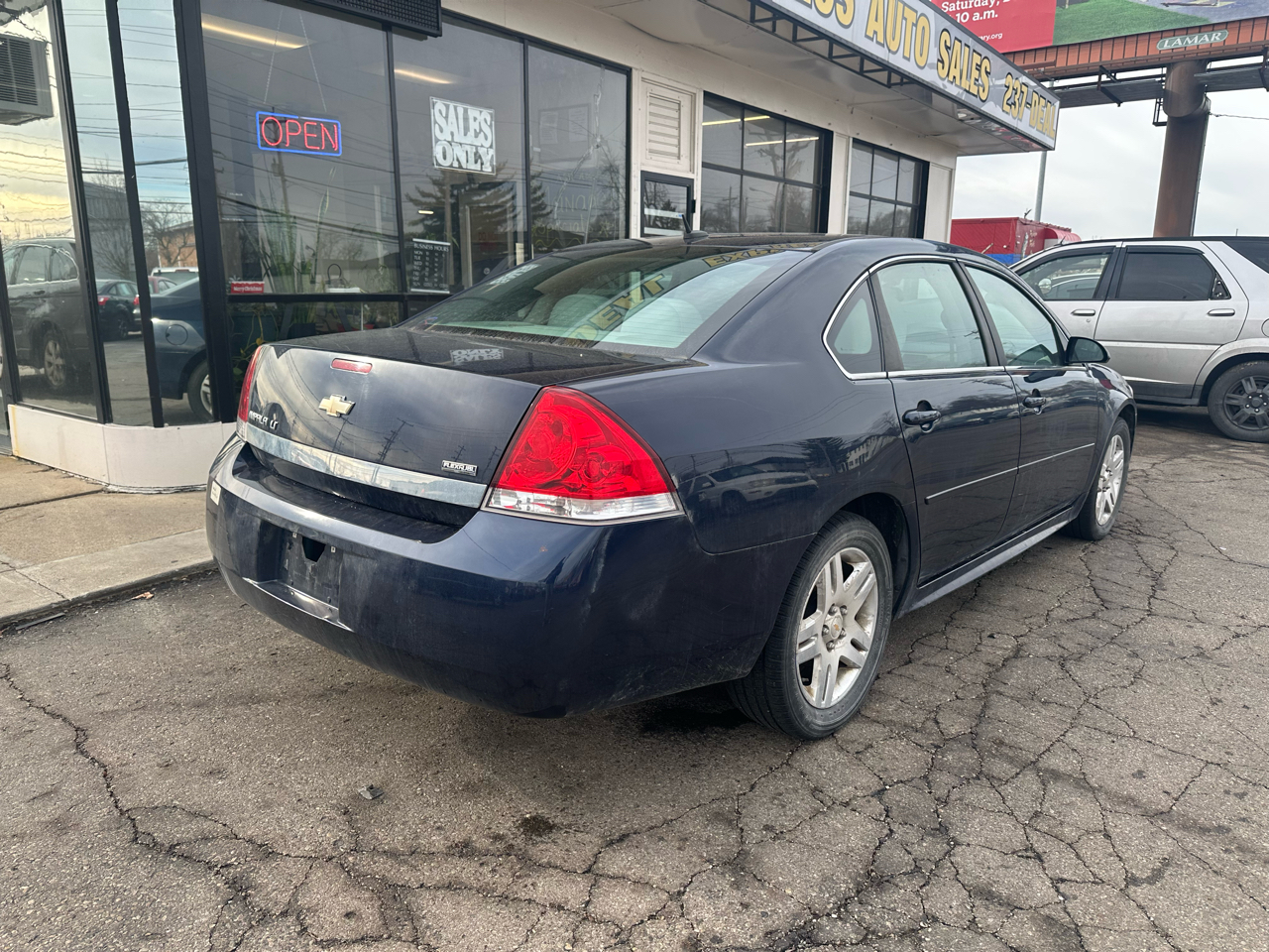 Chevrolet Impala 4dr Sdn LT Retail 2011